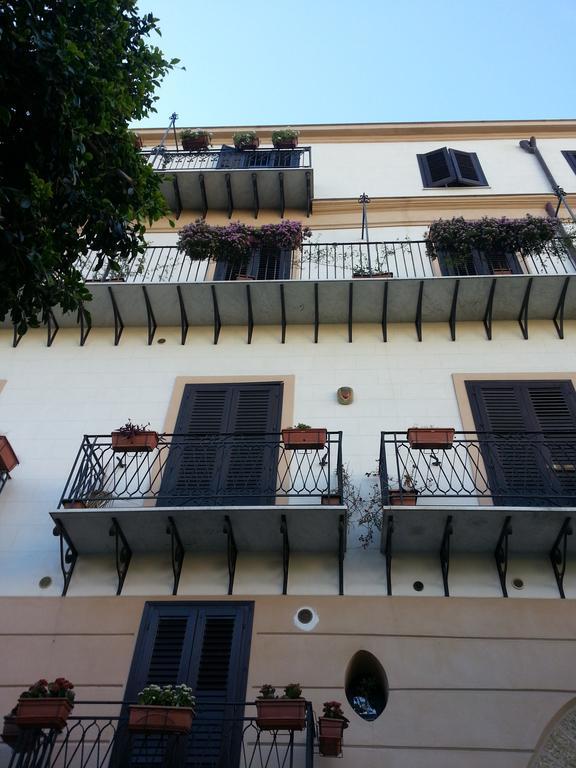 B&B Casa Degli Artisti Palermo Exterior photo